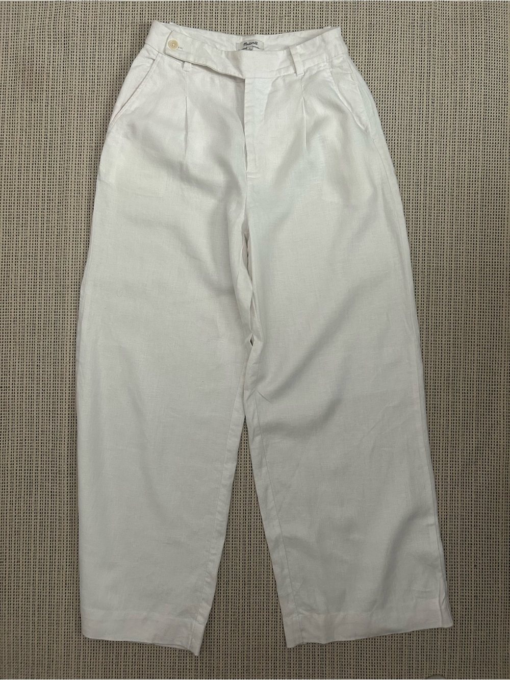 Madewell White Pleated Chinos - linen.
